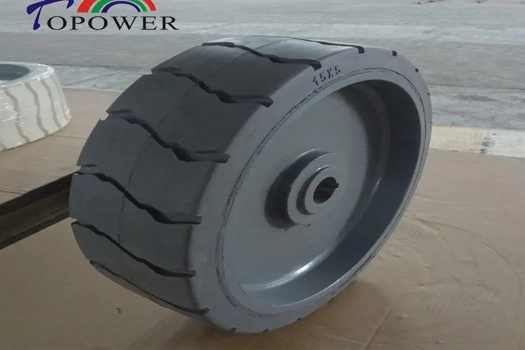 卓越性能，安全升級——15x5粘結(jié)式實(shí)心胎，高空作業(yè)的理想選擇