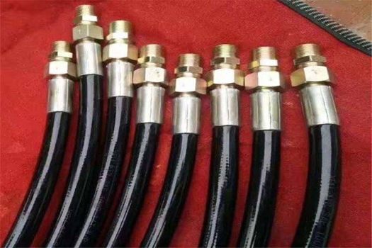 益茂液壓膠管：精準測壓，耐用美觀的連接軟管