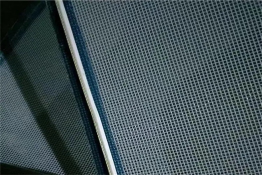 聚酯方孔網(wǎng)帶，高效耐久的工業(yè)解決方案