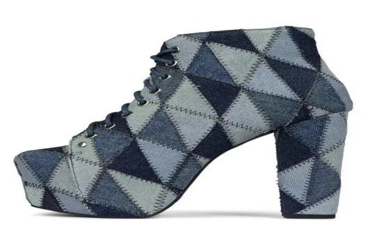 摩登牛仔拼接女鞋，厚底高跟設計，EVA鞋底與木地臺完美融合