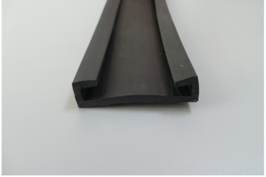 汽車墊帶PVC裝飾條，三元乙丙油箱墊帶順捷包邊橡膠條