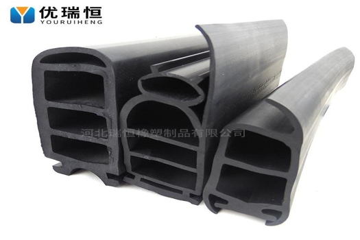 三元乙丙旋轉(zhuǎn)門橡膠條，耐用自動(dòng)門防撞密封解決方案