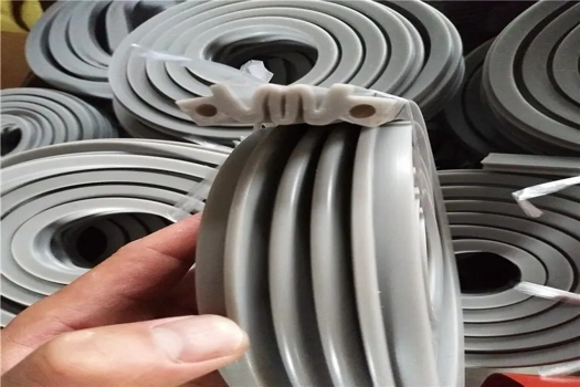 佰源丁腈膠條與發泡氟膠條：專業廠家，卓越品質