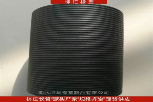 優(yōu)質(zhì)耐用的蠕動泵擠壓膠管，自產(chǎn)***膠管提升效率